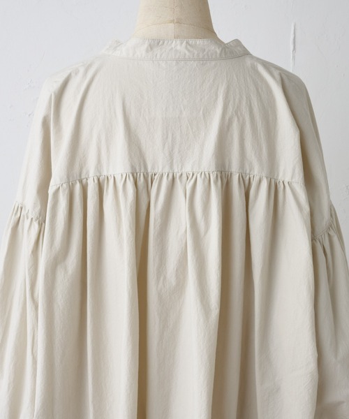 BEARDSLEY（ビアズリー）の「タイプライターギャザーシャツ（シャツ/ブラウス・レディース・グレー/ホワイト・FREE）」の17枚目の写真