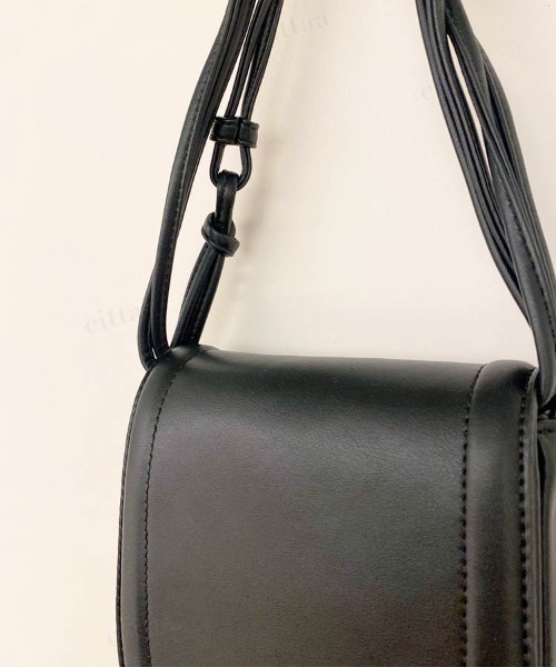 Dalfwin（ダールフィン）の「ラウンドミニスマホショルダーバッグ（ショルダーバッグ・レディース・ホワイト/ブラック/シルバー・FREE）」の13枚目の写真