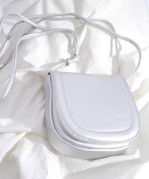Dalfwin（ダールフィン）の「ラウンドミニスマホショルダーバッグ（ショルダーバッグ・レディース・ホワイト/ブラック/シルバー・FREE）」の14枚目の写真