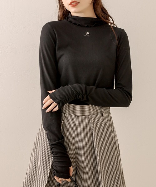 OLIVE des OLIVE(オリーブデオリーブ)の「リブタートルインナー(Tシャツ/カットソー・レディース・ブラック/オフホワイト・FREE)」の1枚目の写真