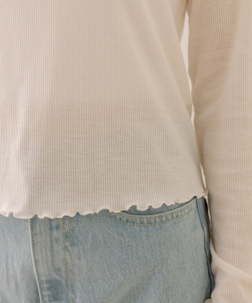 OLIVE des OLIVE(オリーブデオリーブ)の「リブタートルインナー(Tシャツ/カットソー・レディース・ブラック/オフホワイト・FREE)」の5枚目の写真