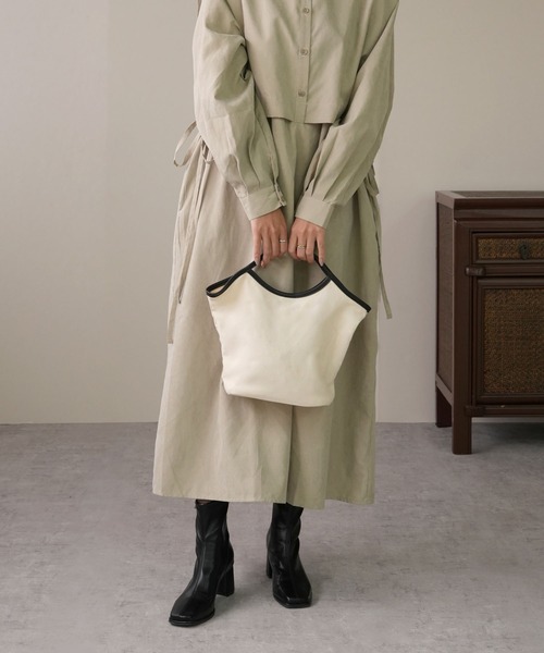 IAMUSE（アイアミューズ）の「PUパイピングキャンバスハンドバッグ S0780【IAMUSE】（ハンドバッグ・レディース・ブラック/ベージュ・FREE）」の7枚目の写真