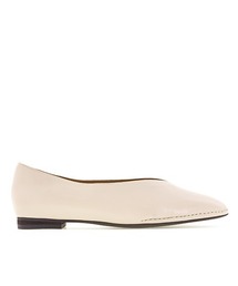 A de Vivre（アドゥヴィーヴル）の「ステッチソフトレザーパンプス（パンプス）」