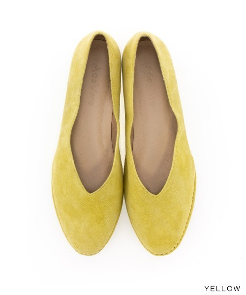 A de Vivre（アドゥヴィーヴル）の「ステッチソフトレザーパンプス（パンプス・レディース・ホワイト/ブラック/イエロー・23.5/24/24.5/23/25/22/22.5）」の5枚目の写真