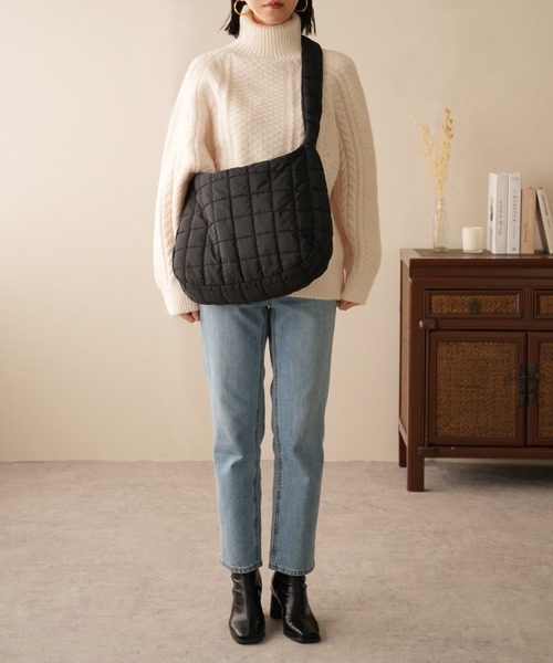 IAMUSE（アイアミューズ）の「キルティングショルダーバッグ S0827【IAMUSE】（ショルダーバッグ・レディース・ベージュ/アイボリー/ブラック・FREE）」の12枚目の写真