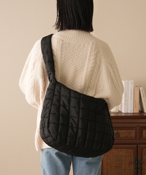 IAMUSE（アイアミューズ）の「キルティングショルダーバッグ S0827【IAMUSE】（ショルダーバッグ・レディース・ベージュ/アイボリー/ブラック・FREE）」の15枚目の写真