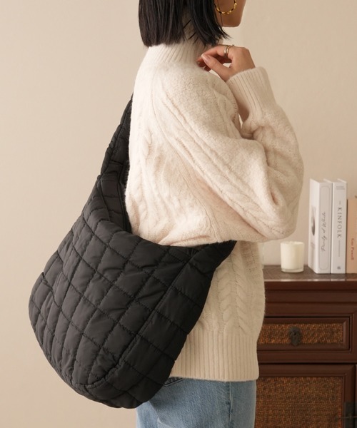 IAMUSE（アイアミューズ）の「キルティングショルダーバッグ S0827【IAMUSE】（ショルダーバッグ・レディース・ベージュ/アイボリー/ブラック・FREE）」の13枚目の写真