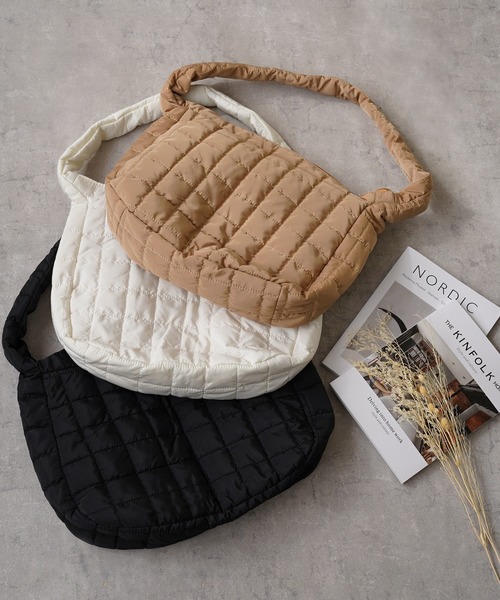 IAMUSE（アイアミューズ）の「キルティングショルダーバッグ S0827【IAMUSE】（ショルダーバッグ・レディース・ベージュ/アイボリー/ブラック・FREE）」の17枚目の写真