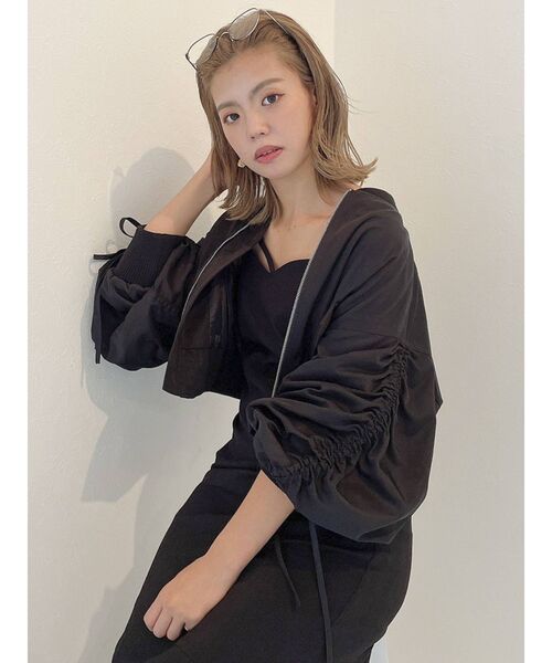 dazzlin（ダズリン）の「ギャザーコンパクトブルゾン（ブルゾン・レディース・ブラック/オフホワイト・FREE）」の18枚目の写真