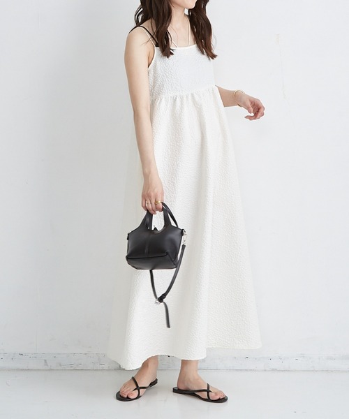 Shelly island（シェリーアイランド）の「ふくれジャガードキャミワンピース（ワンピース・レディース・ホワイト/ブラック・M）」の21枚目の写真