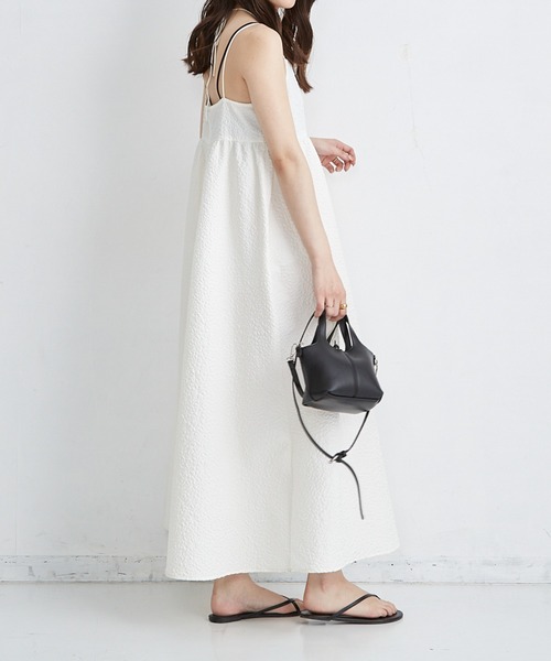 Shelly island（シェリーアイランド）の「ふくれジャガードキャミワンピース（ワンピース・レディース・ホワイト/ブラック・M）」の22枚目の写真