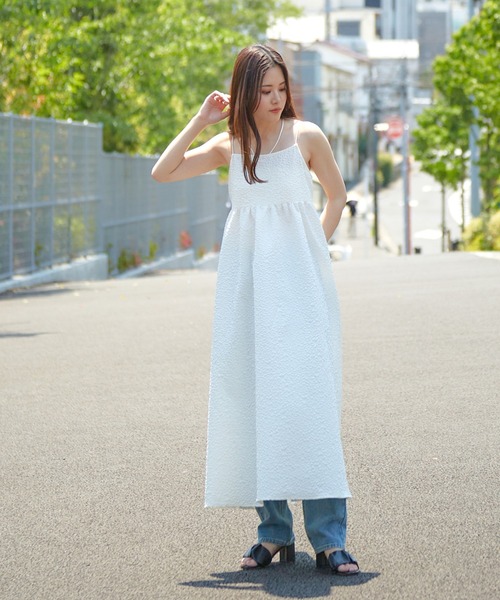 Shelly island（シェリーアイランド）の「ふくれジャガードキャミワンピース（ワンピース・レディース・ホワイト/ブラック・M）」の18枚目の写真