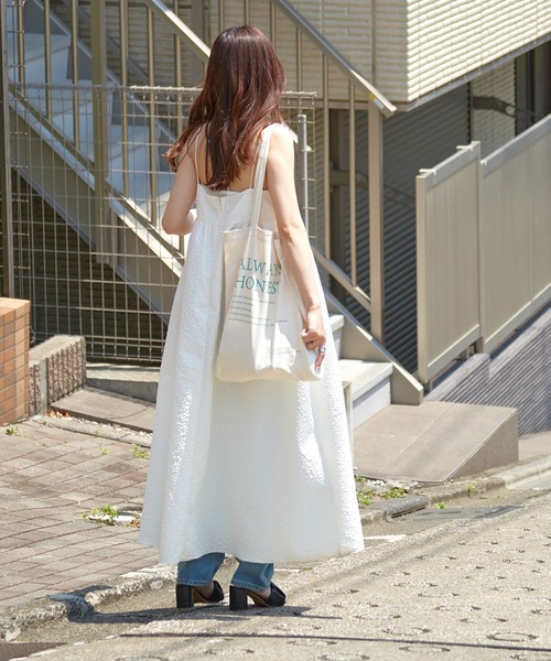 Shelly island（シェリーアイランド）の「ふくれジャガードキャミワンピース（ワンピース・レディース・ホワイト/ブラック・M）」の20枚目の写真