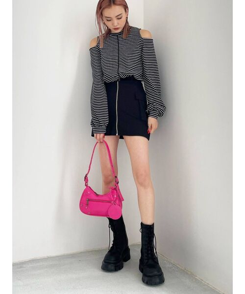 EMODA(エモダ)の「ハーフムーンショルダーバッグ(ハンドバッグ・レディース・ブラック/ピンク/シルバー・FREE)」の11枚目の写真