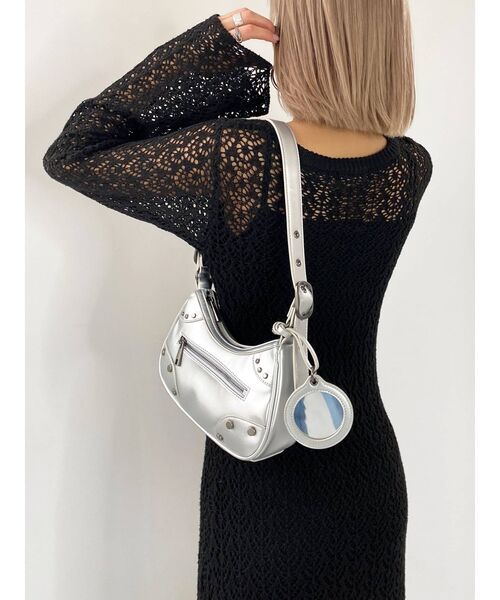 EMODA(エモダ)の「ハーフムーンショルダーバッグ(ハンドバッグ・レディース・ブラック/ピンク/シルバー・FREE)」の15枚目の写真