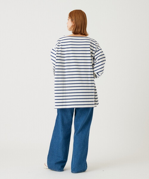 B.C STOCK(ベーセーストック)の「【MONTKEMMEL / モンケメル】別注 フルボーダー ボートネックロンT(Tシャツ/カットソー・メンズ・ブラック/ブルー系その他・MEDIUM/LARGE)」の4枚目の写真