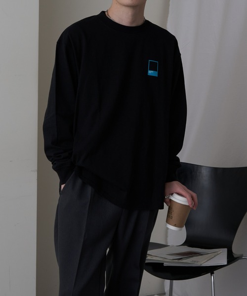 COLONY 2139（コロニートゥーワンスリーナイン）の「裾ラウンドクループリントT（Tシャツ/カットソー・メンズ・ホワイト/ブラック・MEDIUM/LARGE）」の2枚目の写真