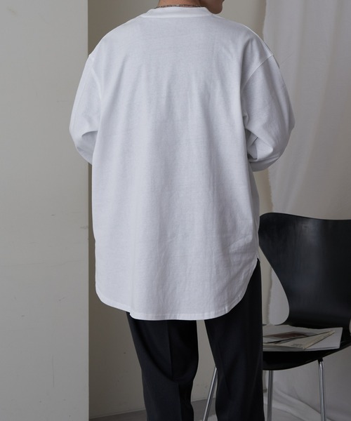 COLONY 2139（コロニートゥーワンスリーナイン）の「裾ラウンドクループリントT（Tシャツ/カットソー・メンズ・ホワイト/ブラック・MEDIUM/LARGE）」の6枚目の写真