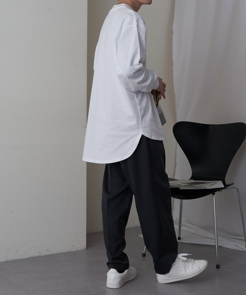 COLONY 2139（コロニートゥーワンスリーナイン）の「裾ラウンドクループリントT（Tシャツ/カットソー・メンズ・ホワイト/ブラック・MEDIUM/LARGE）」の11枚目の写真