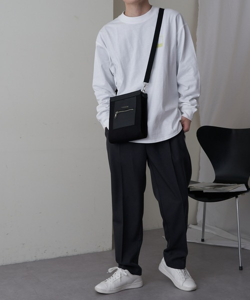 COLONY 2139（コロニートゥーワンスリーナイン）の「裾ラウンドクループリントT（Tシャツ/カットソー・メンズ・ホワイト/ブラック・MEDIUM/LARGE）」の21枚目の写真