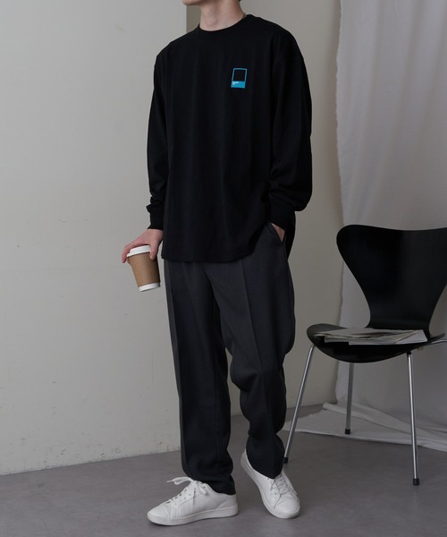 COLONY 2139（コロニートゥーワンスリーナイン）の「裾ラウンドクループリントT（Tシャツ/カットソー・メンズ・ホワイト/ブラック・MEDIUM/LARGE）」の15枚目の写真