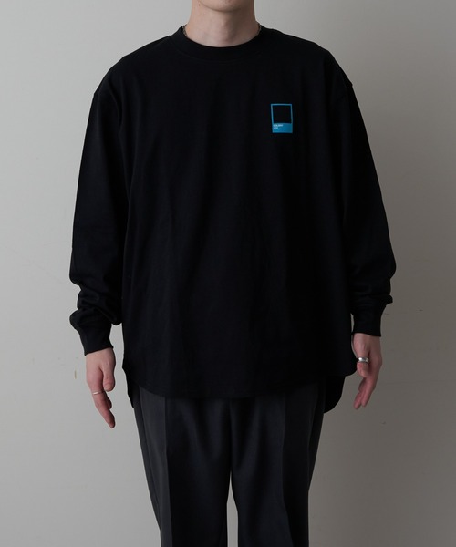 COLONY 2139（コロニートゥーワンスリーナイン）の「裾ラウンドクループリントT（Tシャツ/カットソー・メンズ・ホワイト/ブラック・MEDIUM/LARGE）」の8枚目の写真