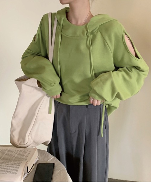 meJane(ミージェーン)の「オープンショルダープルパーカー(Tシャツ/カットソー・レディース・ホワイト/ブラック/グレー/グリーン・FREE)」の12枚目の写真