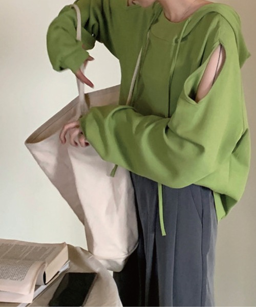meJane(ミージェーン)の「オープンショルダープルパーカー(Tシャツ/カットソー・レディース・ホワイト/ブラック/グレー/グリーン・FREE)」の19枚目の写真