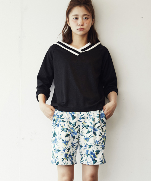 Parfum de Charmant Fleur（パルファムドゥシャルマンフルール）の「Parfum de Charmant Fleur/パルファムドゥシャルマンフルール/botanical pattern shorts2（ボタニカル柄ショートパンツ2)（その他パンツ・レディース・オフホワイト/ベージュ・FREE）」の13枚目の写真