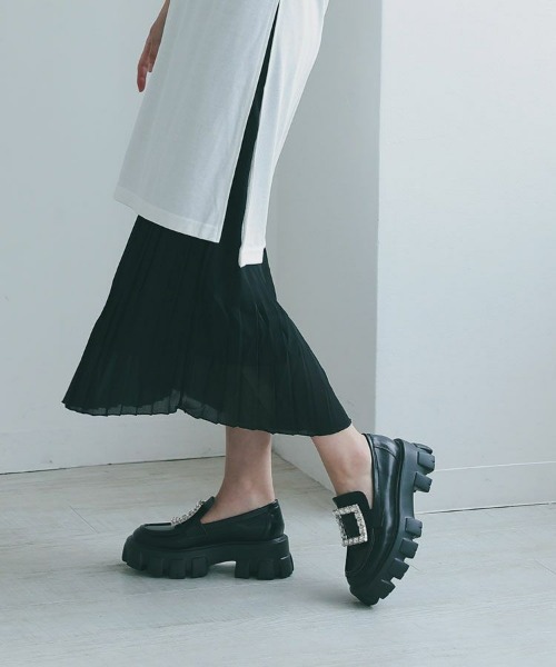 DONOBAN（ドノバン）の「プラットフォームビジューローファー（ローファー・レディース・ブラック・36/38/40）」の5枚目の写真