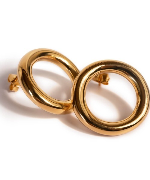 Ops.（オプス）の「ピアス 大きめ シルバー925 金属アレルギー対応【AUREOLA アウレオラ】 18kゴールド仕上げ（ピアス（両耳用）・レディース・イエローゴールド/シルバー・ONE SIZE）」の19枚目の写真