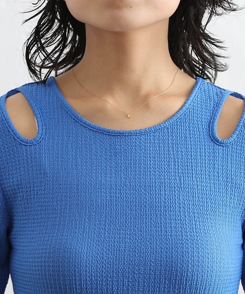 COLONY 2139(コロニートゥーワンスリーナイン)の「カットジャガードカットアウトTシャツ(Tシャツ/カットソー・レディース・ホワイト/ブラック/ブルー・FREE)」の9枚目の写真