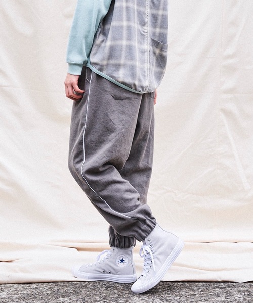 sneeuw（スニュウ）の「ラインパンツ（その他パンツ・レディース・ネイビー/バーガンディー/グレイッシュベージュ・1/3）」の2枚目の写真