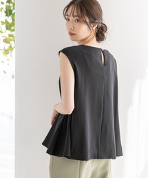 イソザイノースリーブカット905782