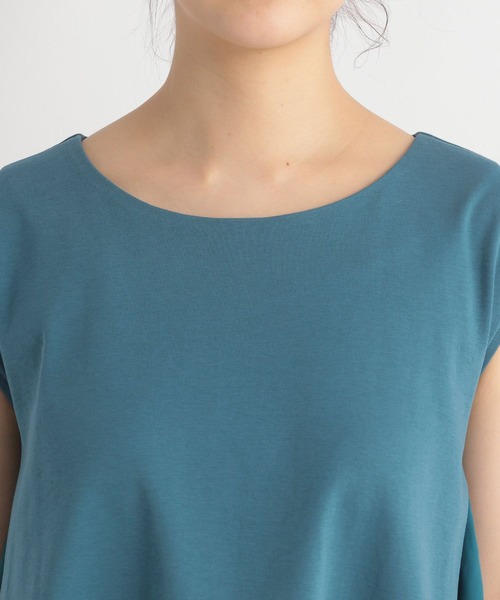 Andemiu（アンデミュウ）の「イソザイノースリーブカット905782（Tシャツ/カットソー・レディース・グリーン/ブラック/オフホワイト・FREE）」の13枚目の写真