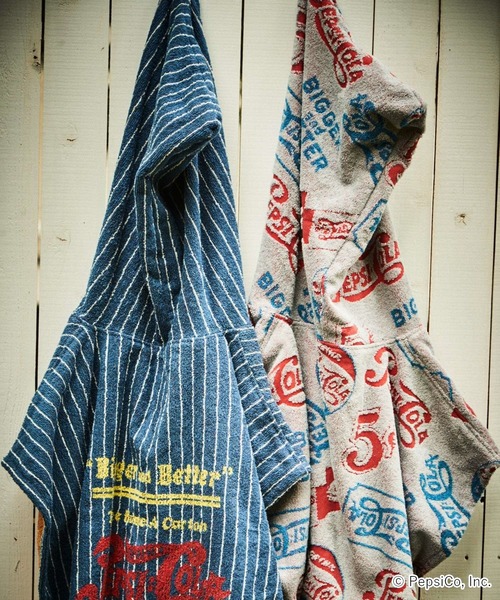 サウナ女子必見！niko and ...＆ペプシ☆サウナポンチョ☆グレー・ブルー niko and（ニコアンド）の「【PEPSI(ペプシ)】コラボサウナ