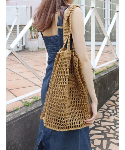 EVRIS(エヴリス)の「ブロッキングデニムロングワンピース(ワンピース・レディース・ブラック/インディゴブルー・FREE)」の19枚目の写真