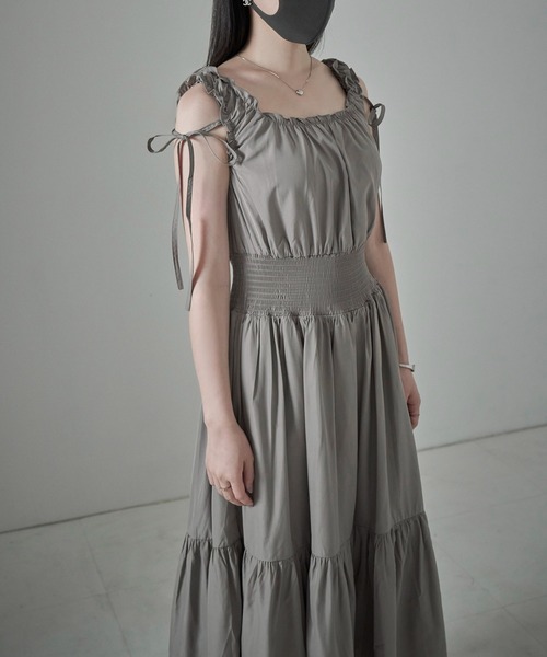 ANDGEEBEE（アンジービー）の「ギャザーリボンワンピ（ワンピース・レディース・カーキ/ブルー・MEDIUM）」の20枚目の写真