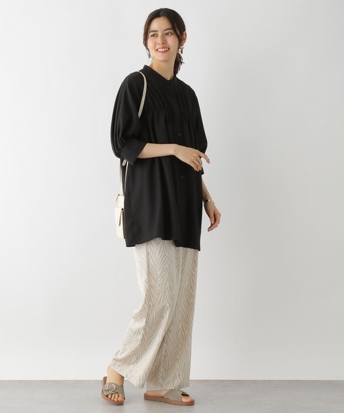 LEPSIM(レプシィム)の「シャーリング前開き5分袖ブラウス 906427(シャツ/ブラウス・レディース・ブラック/ベージュ/オフホワイト・FREE)」の7枚目の写真