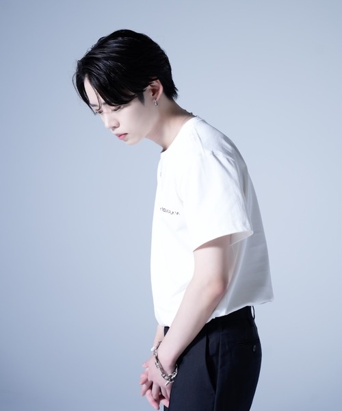 AROUND FLAVA(アラウンドフラバ)の「silkete like heavy weight glitter print T / シルケットライク ヘビーウェイト ラメプリントTシャツ(Tシャツ/カットソー・メンズ・ホワイト/ブラック・LARGE/MEDIUM/SMALL)」の9枚目の写真