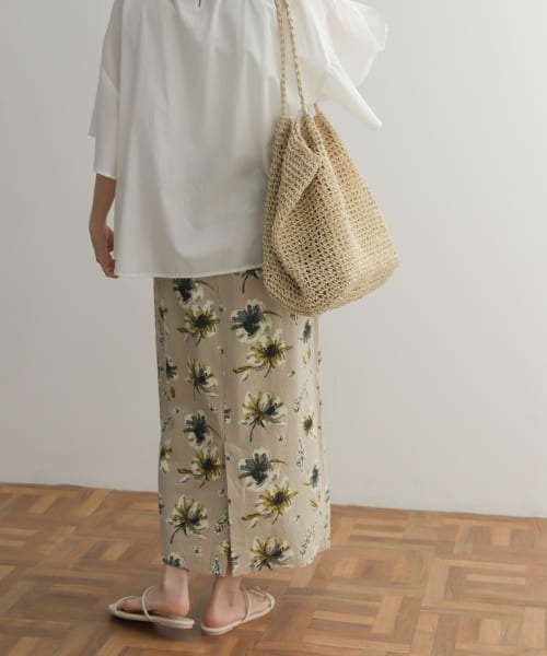 【新品】URBAN RESEARCH DOORS リネンコットンフラワースカート URBAN RESEARCH DOORS（アーバンリサーチドアーズ）の「リネン
