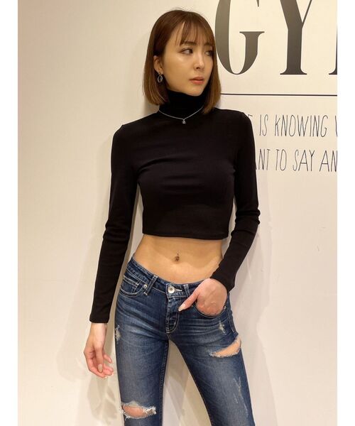 GYDA(ジェイダ)の「HIGH NECKショートロンT(Tシャツ/カットソー・レディース・ブラック/オフホワイト・FREE)」の16枚目の写真