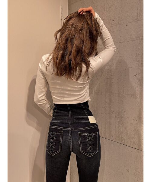 GYDA(ジェイダ)の「HIGH NECKショートロンT(Tシャツ/カットソー・レディース・ブラック/オフホワイト・FREE)」の13枚目の写真
