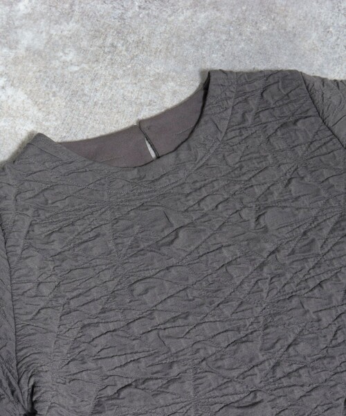 fredy emue(フレディエミュ)の「ポコポコカットJQ8分袖プルオーバー(Tシャツ/カットソー・レディース・チャコールグレー/ブラック/オフホワイト・38)」の12枚目の写真