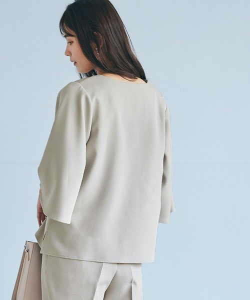 coca(coca)(コカ)の「セットアップ対応パール付きキーネックブラウス(シャツ/ブラウス・レディース・ブラック/ネイビー/グレイッシュベージュ・L/M)」の8枚目の写真