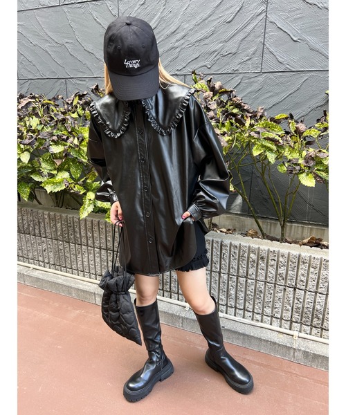 WC（ダブル シー）の「フリルカラーフェイクレザーシャツ（シャツ/ブラウス・レディース・ブラック・FREE）」の7枚目の写真