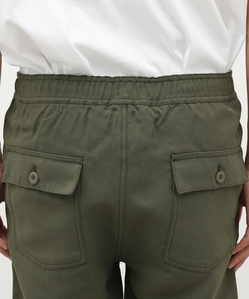 EDIFICE（エディフィス）の「ツイル ダブルクロス ベイカーイージー（カーゴパンツ・メンズ・アイボリー/カーキ/ブラック・SMALL/LARGE/MEDIUM）」の9枚目の写真