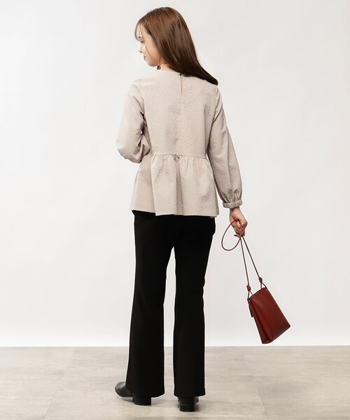 grove（グローブ）の「◆【美人百花11月号掲載】ふくれジャカードペプラムブラウス（シャツ/ブラウス・レディース・アイボリー/ブラック/ブラウン系その他・02/01）」の19枚目の写真