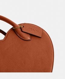COACH（コーチ）の「ハート バッグ・リジェネラティブ レザー