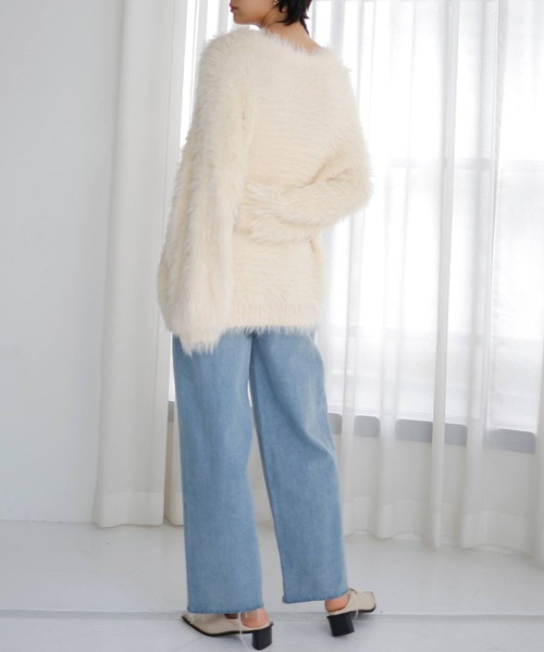 LIAN（リアン）の「フェザーVネックカーディガン（カーディガン/ボレロ・レディース・チャコールグレー/アイボリー・FREE）」の17枚目の写真